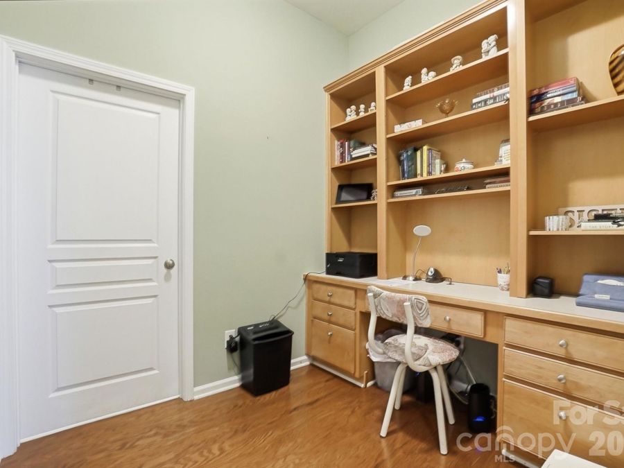 Property Image 28