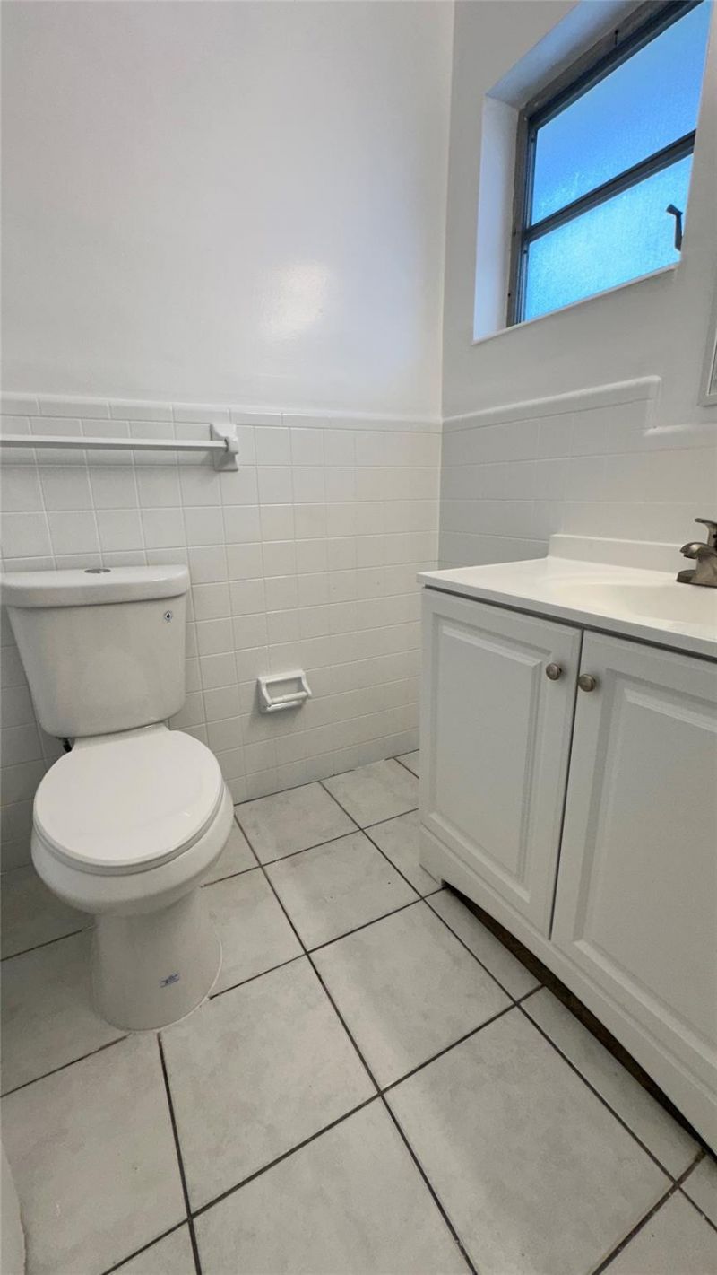 717 SE 16th Street, Unit 2, Fort Lauderdale, FL 33316 Photo