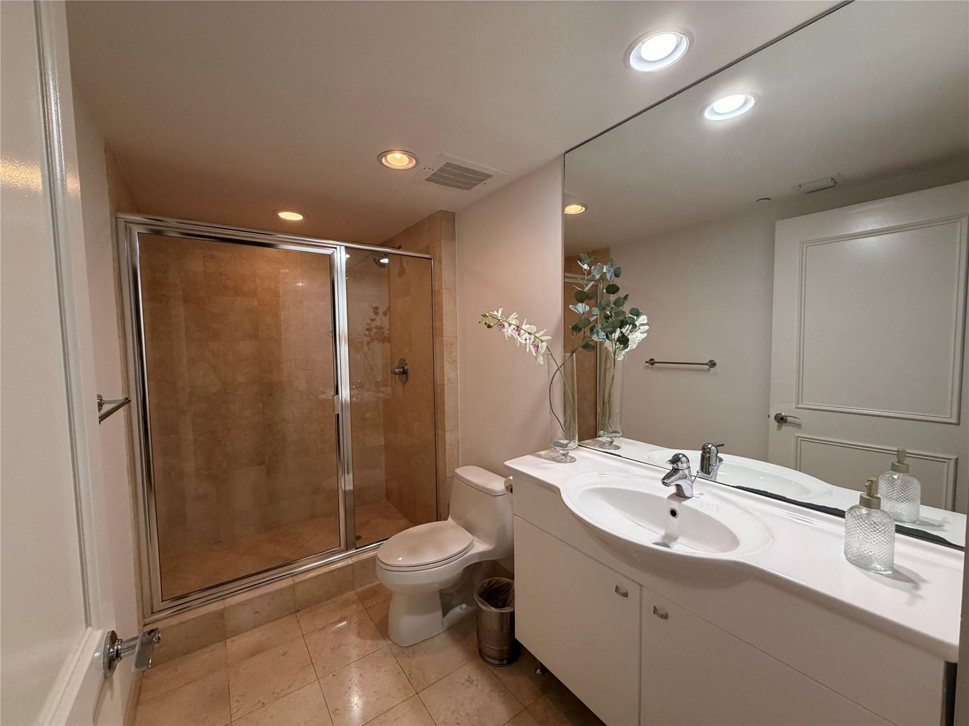 1850 S Ocean Drive, Unit 4202, Hallandale Beach, FL 33009 Photo