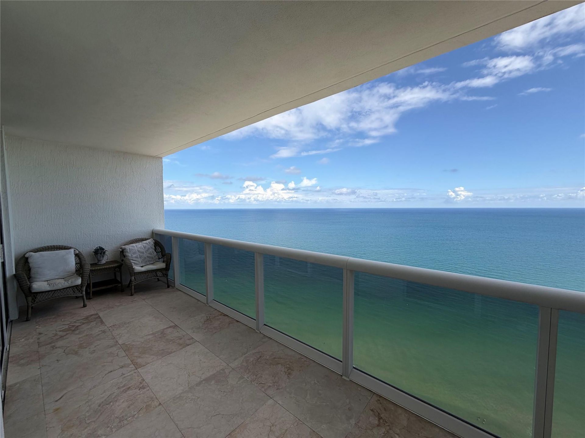 1850 S Ocean Drive, Unit 4202, Hallandale Beach, FL 33009 Photo
