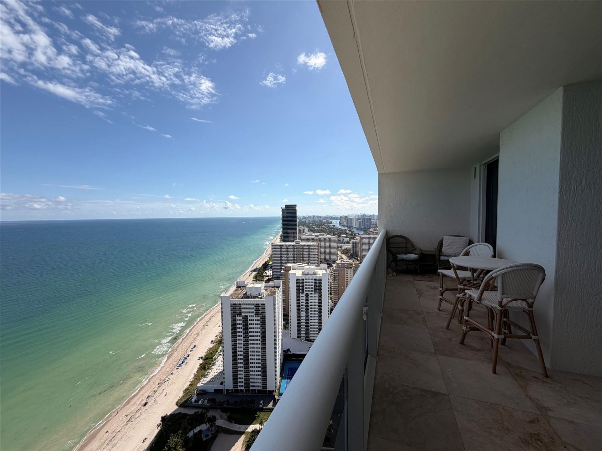 1850 S Ocean Drive, Unit 4202, Hallandale Beach, FL 33009 Photo