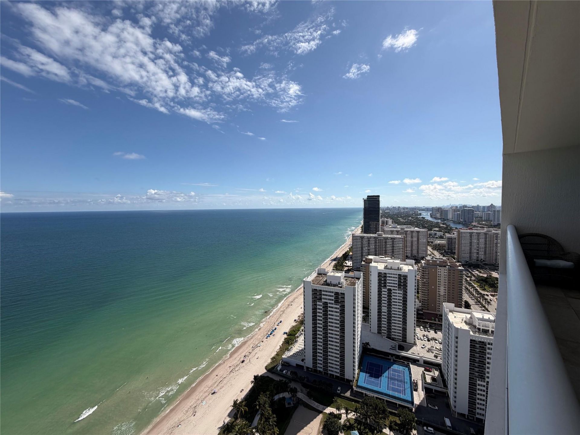 1850 S Ocean Drive, Unit 4202, Hallandale Beach, FL 33009 Photo