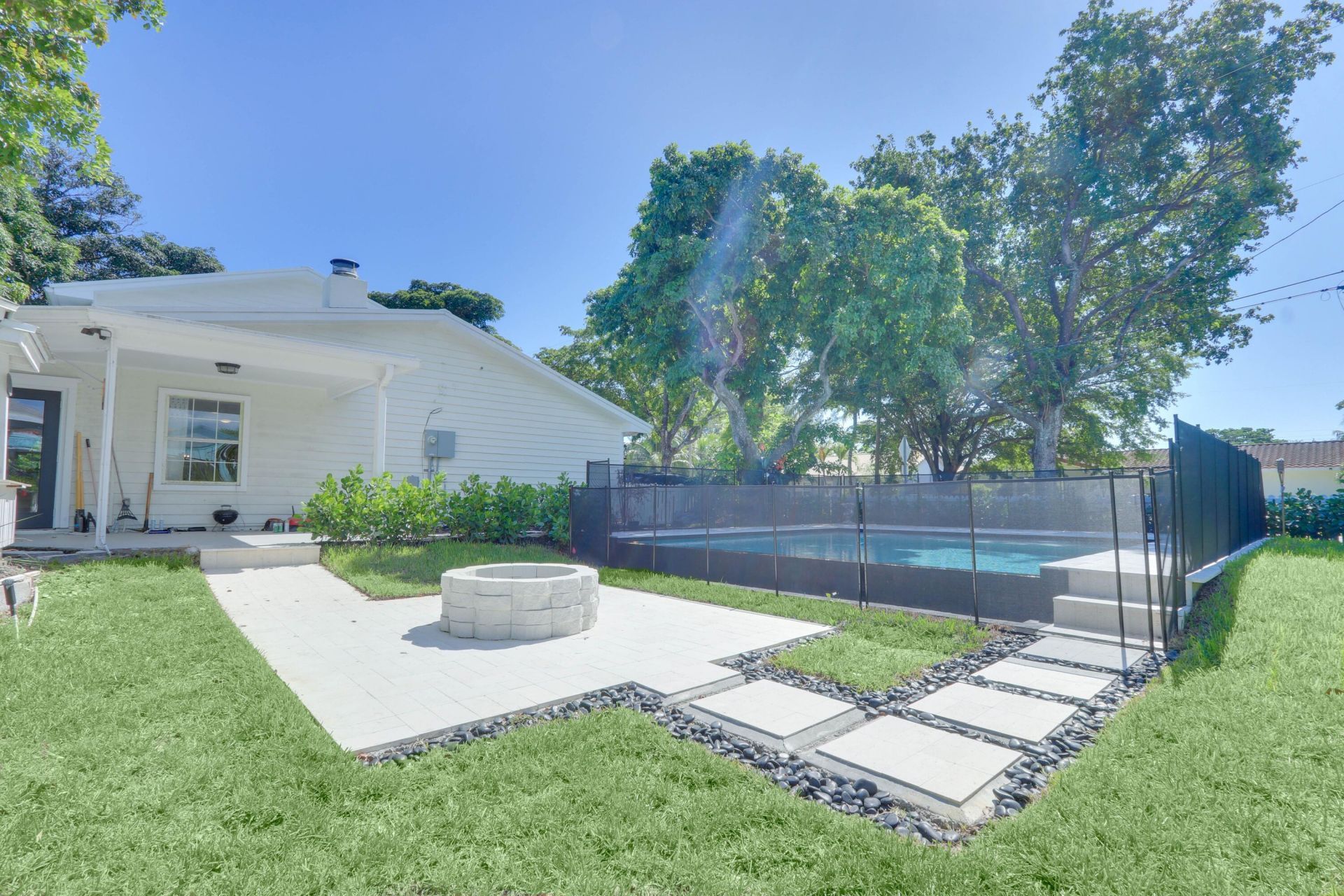 1808 N 17th Ave Avenue N, Lake Worth Beach, FL 33460 Photo
