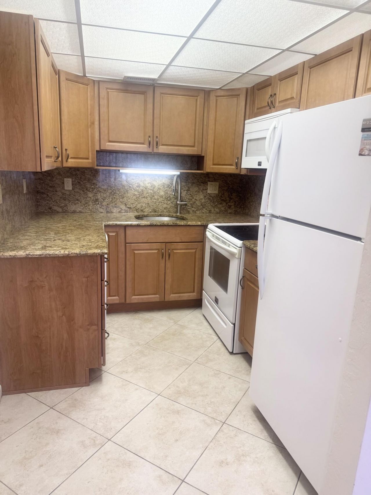 2381 Sunset Avenue, Unit 117, Lake Worth Beach, FL 33461 Photo