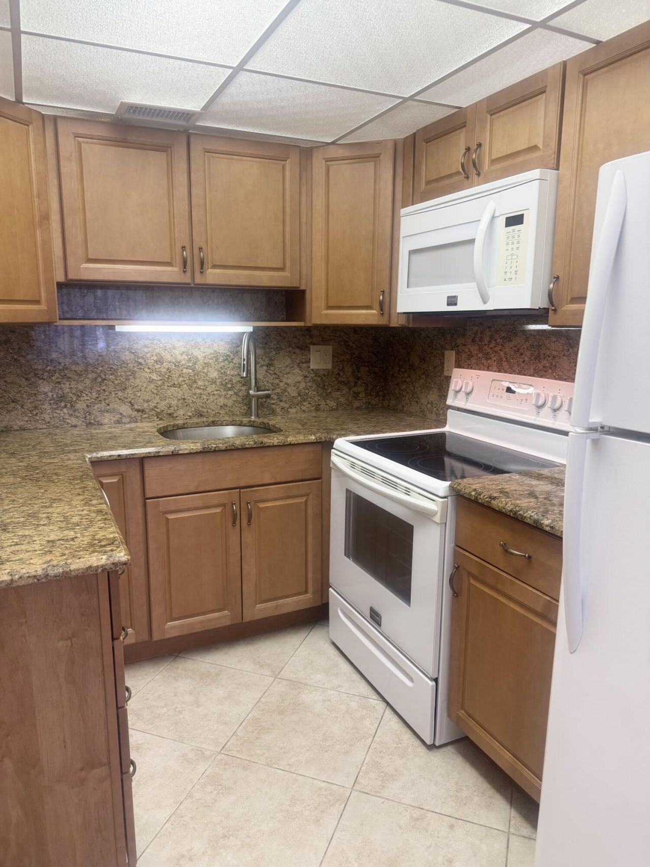 2381 Sunset Avenue, Unit 117, Lake Worth Beach, FL 33461 Photo