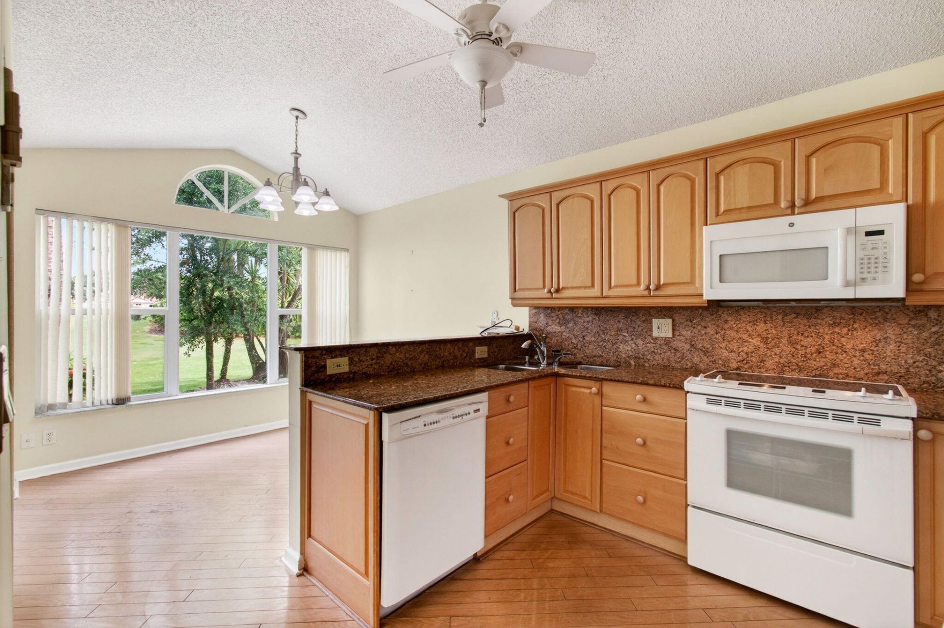 6071 Greenspointe Drive, Boynton Beach, FL 33437 Photo