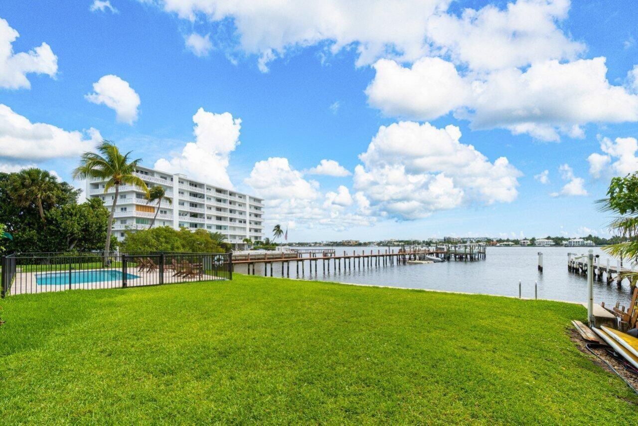 324 N Lake Drive, Lantana, FL 33462 Photo