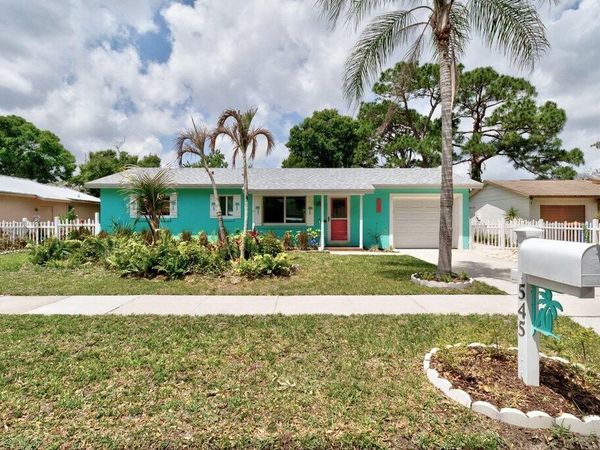 545 21st Avenue, Vero Beach, FL 32962