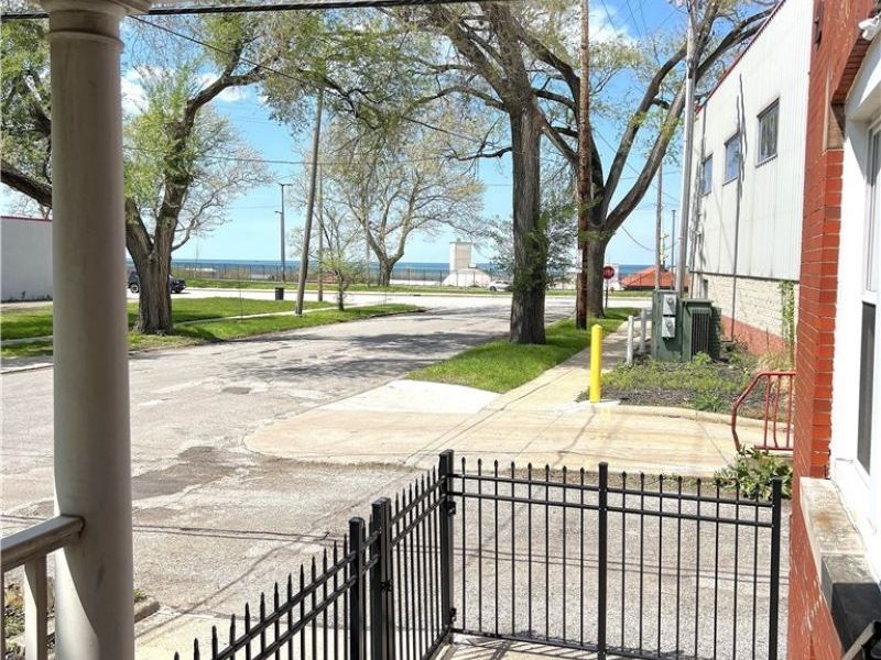 1429 W 38th Street, Cleveland, OH 44113 Photo 2