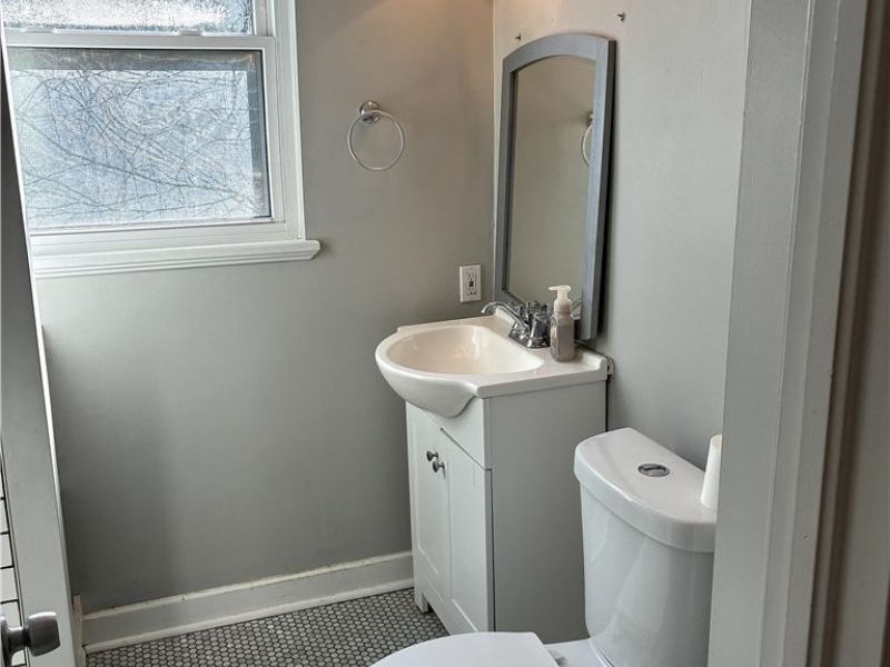 1429 W 38th Street, Cleveland, OH 44113 Photo 23