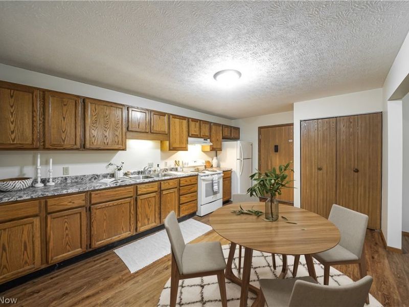 8140 Southwood Drive, Garrettsville, OH 44231 Photo 6