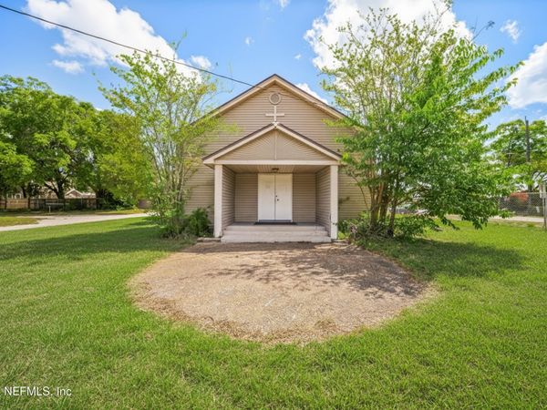 49 N BOWLAN Street, Jacksonville, FL 32211