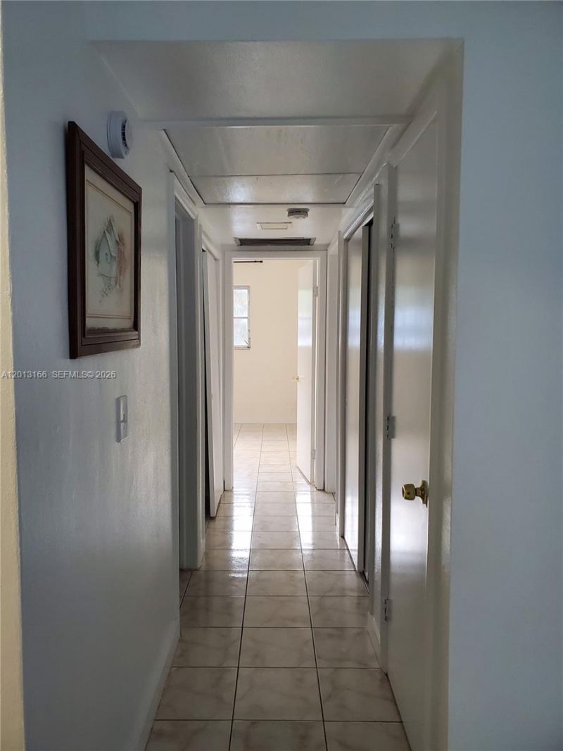 1450 Atlantic Shores Blvd, Unit 101, Hallandale Beach, FL 33009 Photo