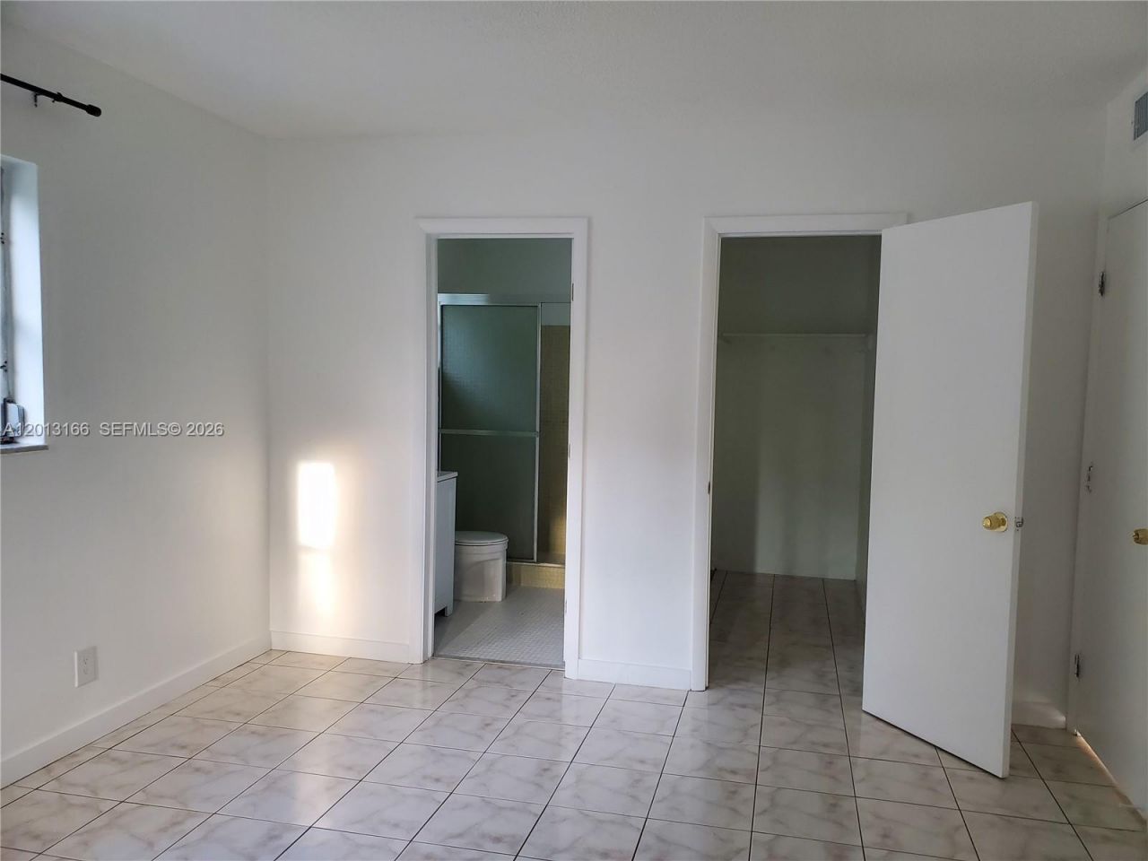 1450 Atlantic Shores Blvd, Unit 101, Hallandale Beach, FL 33009 Photo