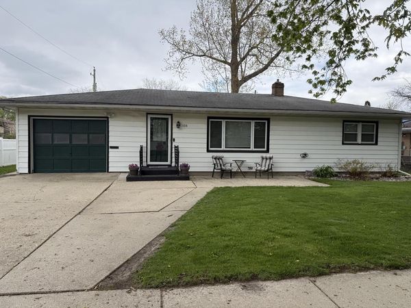 1108 Mayfair DRIVE, Janesville, WI 53545