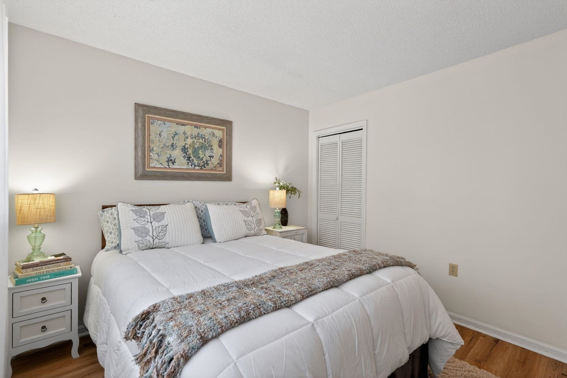 1025 W Plantation Dr. W  Photo 15