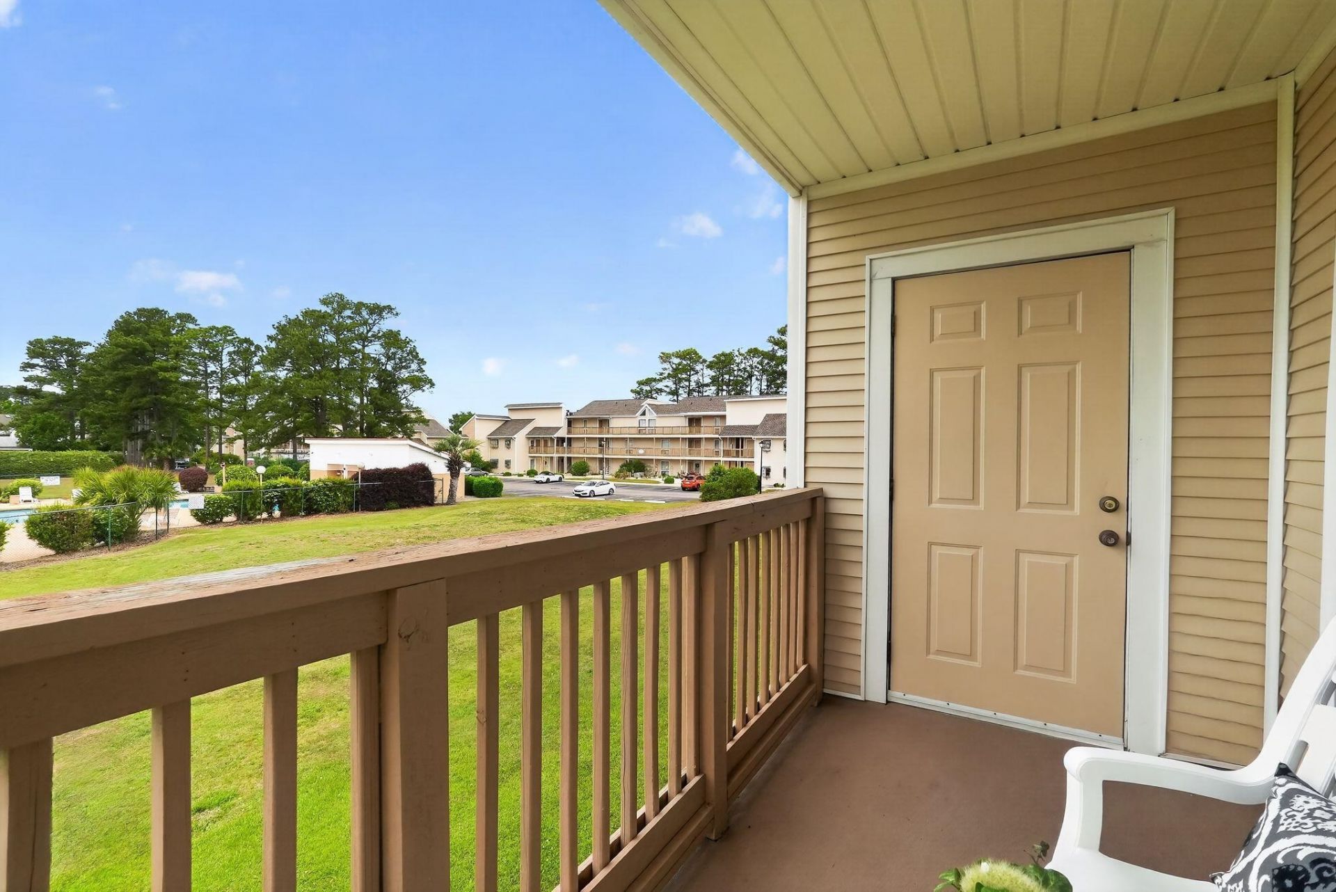 1025 W Plantation Dr. W  Photo 24