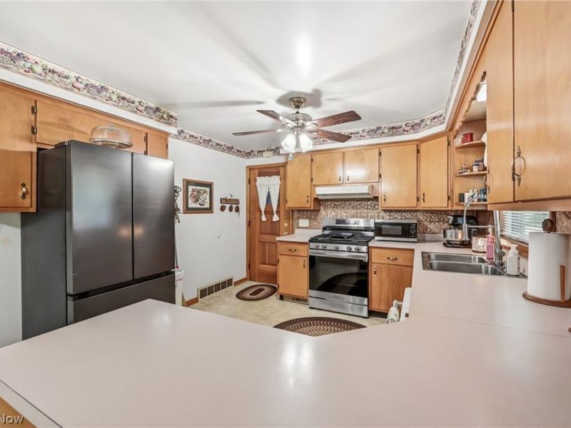 620 Thomas Road, Lisbon, OH 44432 Photo 3
