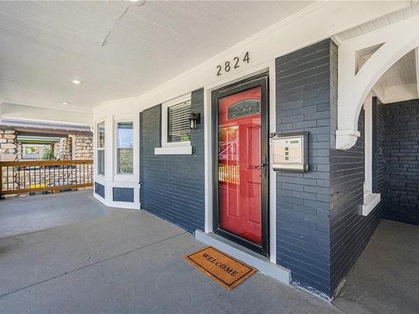 2824 Tracy Avenue, Kansas City, MO 64109