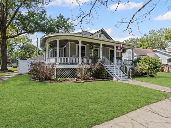 509 E Peoria Street, Paola, KS 66071