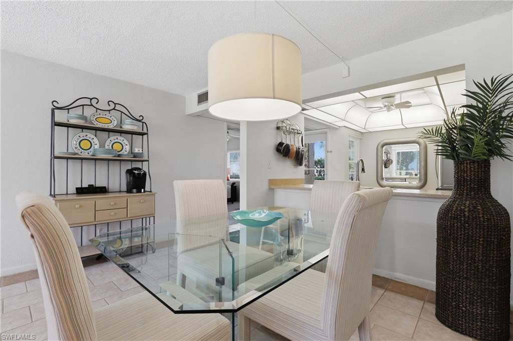 1086 Forest Lakes Dr , Unit 106, Naples, FL 34105 Photo