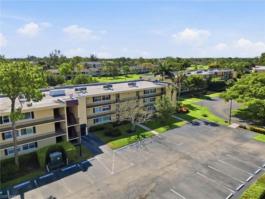 1086 Forest Lakes Dr , Unit 106, Naples, FL 34105 Photo