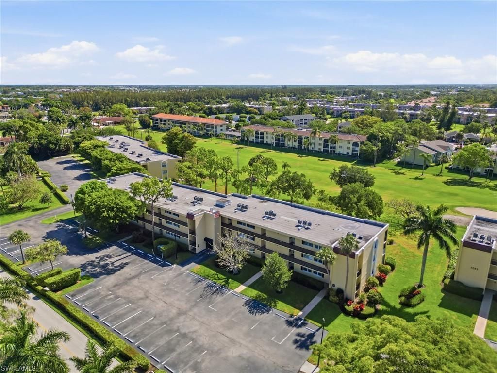 1086 Forest Lakes Dr , Unit 106, Naples, FL 34105 Photo