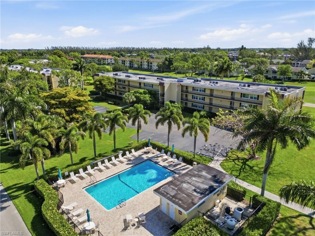 1086 Forest Lakes Dr , Unit 106, Naples, FL 34105 Photo