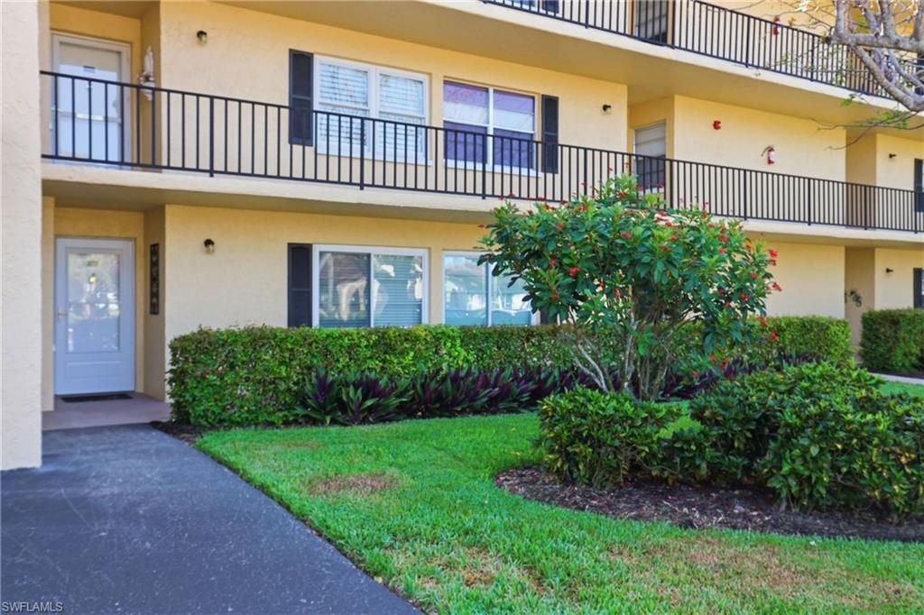 1086 Forest Lakes Dr , Unit 106, Naples, FL 34105 Photo