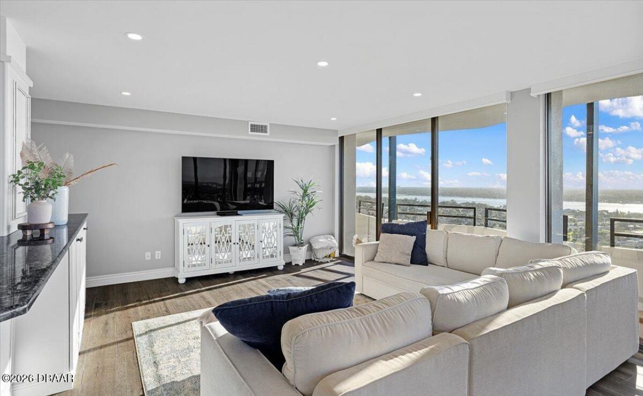 2828 N Atlantic Avenue, Unit 2105, Daytona Beach, FL 32118 Photo