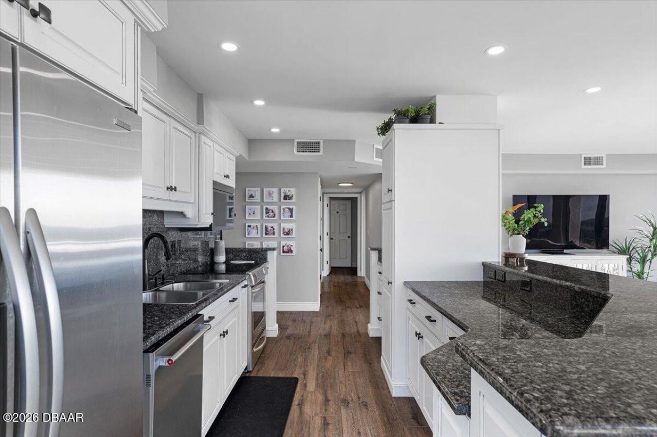 2828 N Atlantic Avenue, Unit 2105, Daytona Beach, FL 32118 Photo
