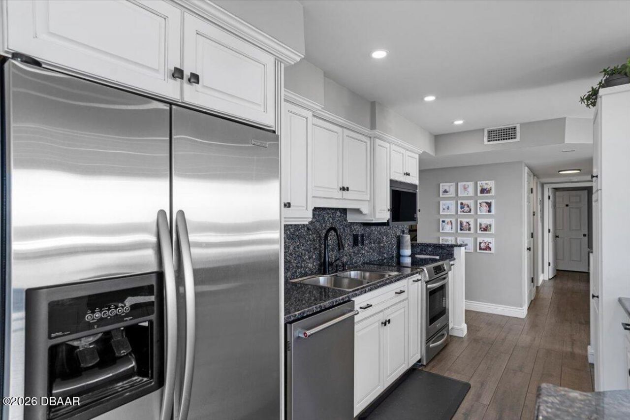 2828 N Atlantic Avenue, Unit 2105, Daytona Beach, FL 32118 Photo