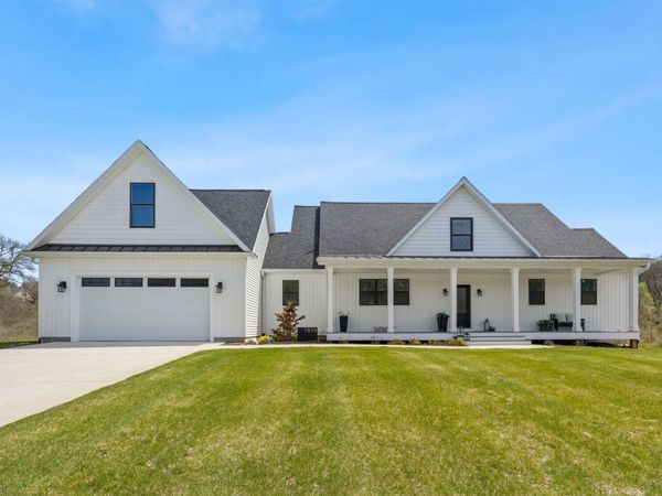 7834 Sandy Lane, Stanwood, MI 49346