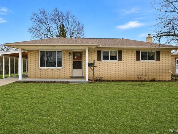 2938 Fox Hill Drive, Sterling Heights, MI 48310
