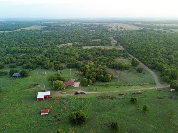 2205 N County Road 1560 Road, Rush Springs, OK 73082