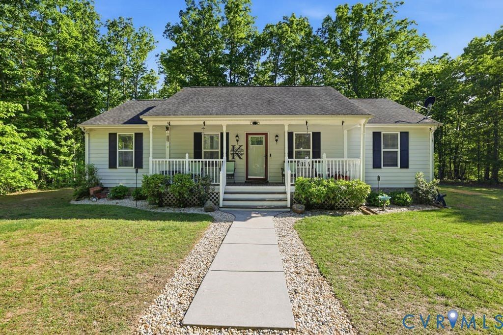 5307 St Pauls Church Road Goochland, VA 23063