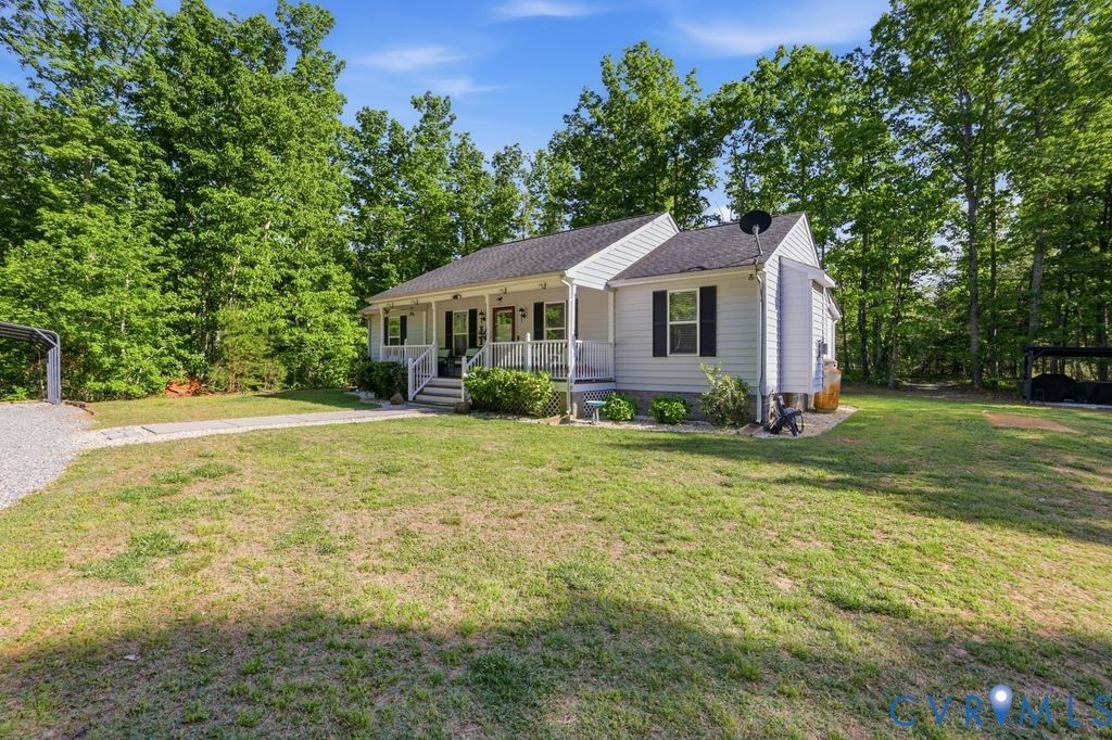 5307 St Pauls Church Road Goochland, VA 23063