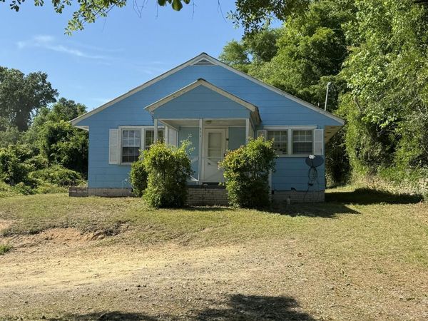 611 Leak Street , Rockingham, NC 28379