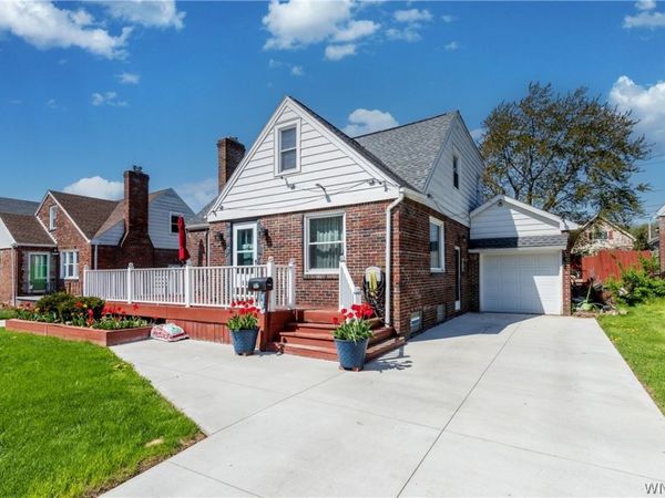 92 Mapleview Road , Cheektowaga, NY 14225