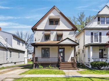 805 16th Street , Niagara Falls, NY 14301