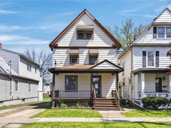 805 16th Street , Niagara Falls, NY 14301