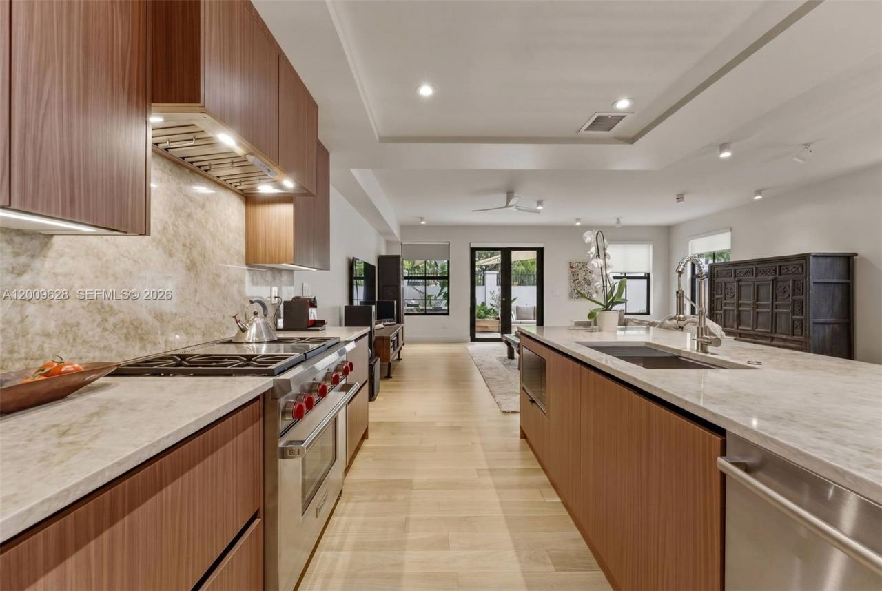3036 Mcdonald Street , Miami, FL 33133 Photo