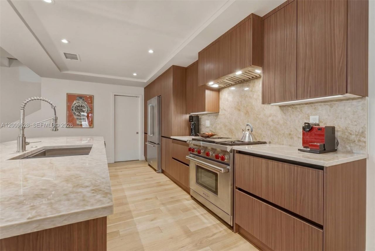 3036 Mcdonald Street , Miami, FL 33133 Photo