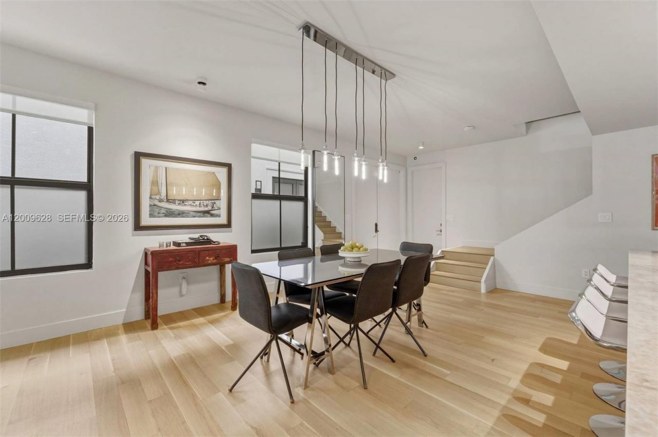 3036 Mcdonald Street , Miami, FL 33133 Photo