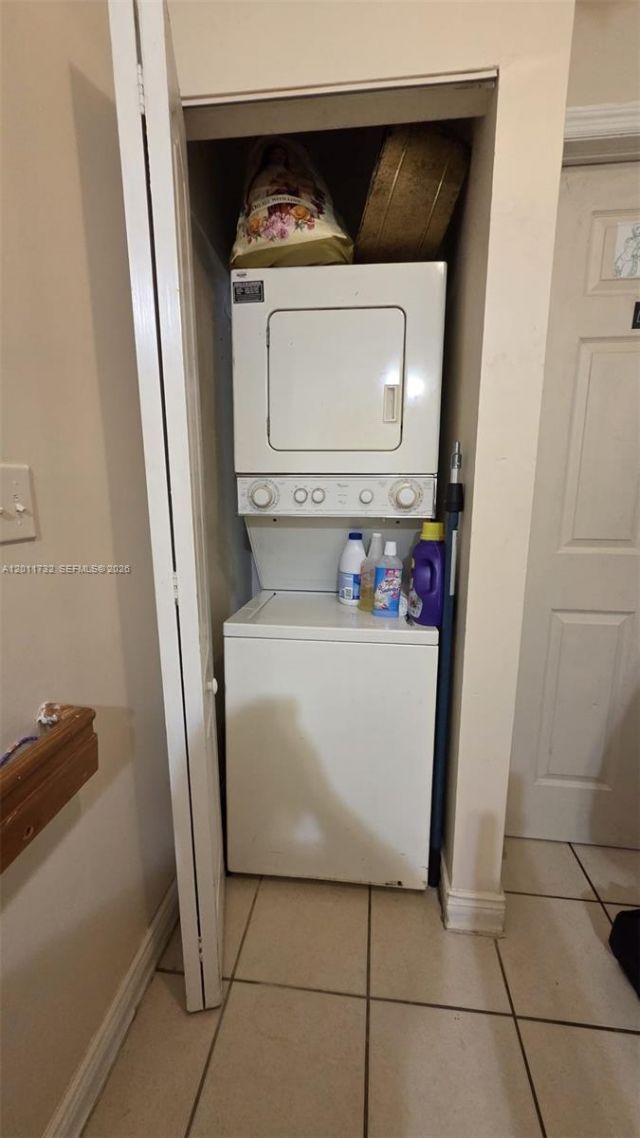 8300 NW 10th St , Miami, FL 33126 Photo