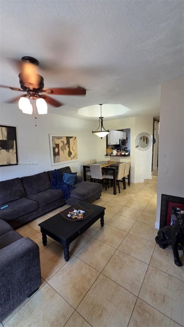 8300 NW 10th St , Miami, FL 33126 Photo