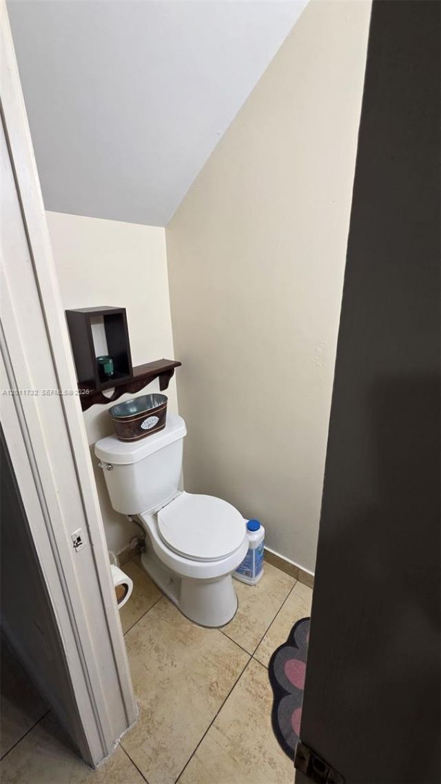 8300 NW 10th St , Miami, FL 33126 Photo