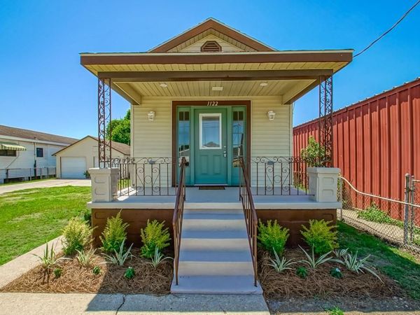 1122 10TH Street , Gretna, LA 70053