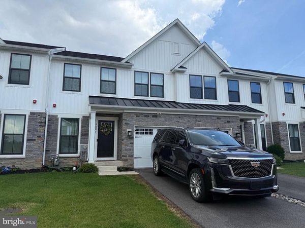8005 MILLTOWN CIRCLE , CHELTENHAM, PA 19012