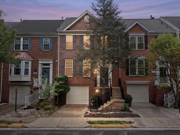 20368 BURNLEY SQUARE, STERLING, VA 20165